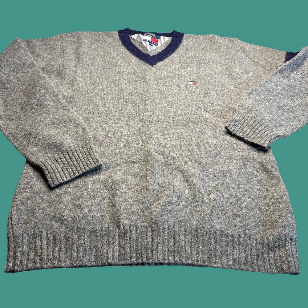 Tommy Hilfiger Sweater XL Gray Lambswool V Neck Pullover Vintage Preppy